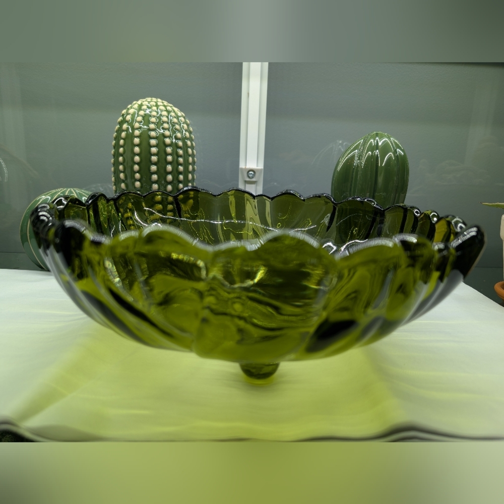 Vintage Indiana Glass Fioted Bowl